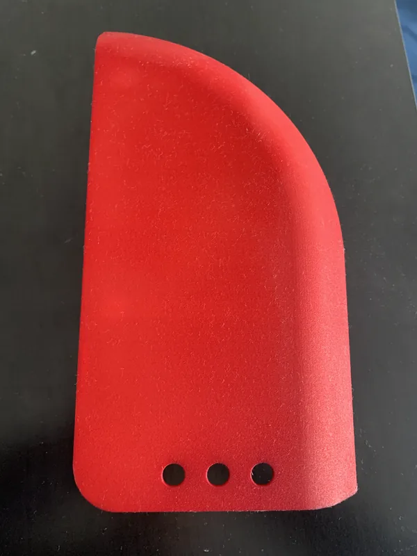 PA12 SLS teinté rouge — réalisation Add-Train